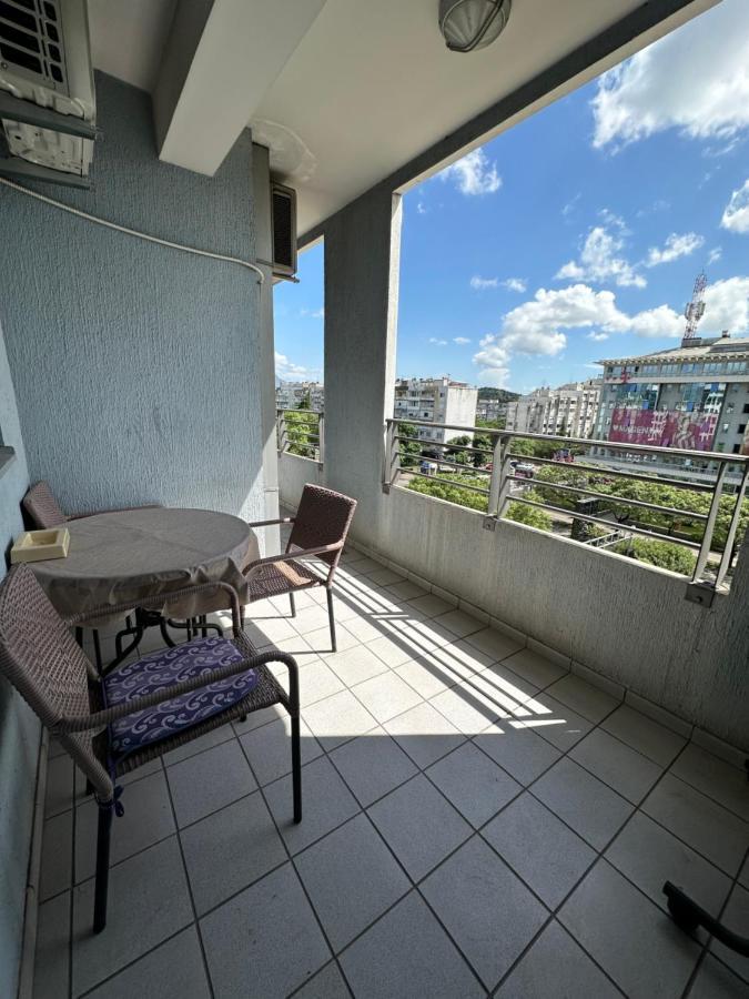 Great Location Two Bedroom Apatment "Maxim" Podgorica Bagian luar foto